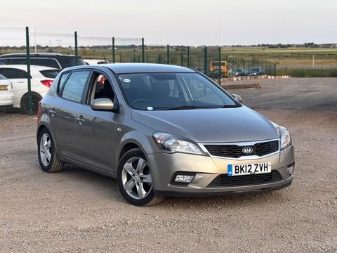 Kia Ceed Hatchback 1.6 CRDi EcoDynamics 2 Euro 5 (s/s) 5dr