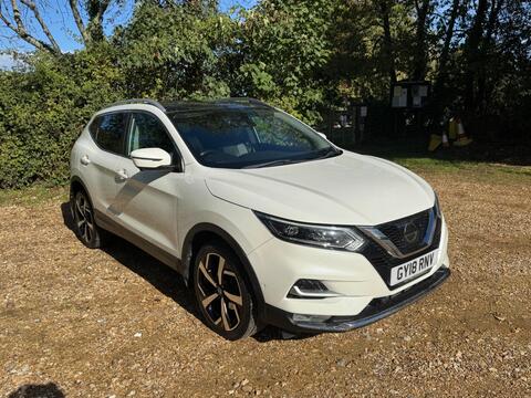 Nissan Qashqai SUV 1.2 DIG-T Tekna Euro 6 (s/s) 5dr