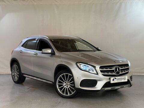 Mercedes-BenzGLA