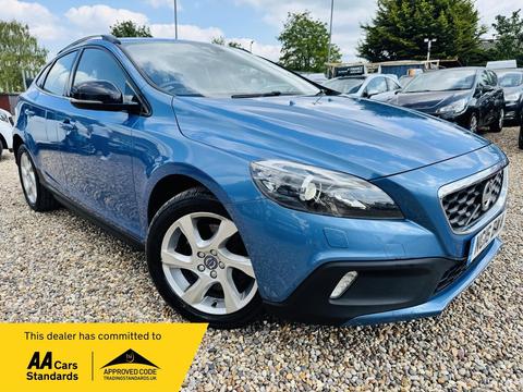 Volvo V40 Cross Country Hatchback 2.0 D2 Lux Euro 6 (s/s) 5dr