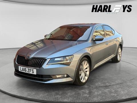Skoda Superb Hatchback 2.0 TDI Laurin & Klement DSG Auto 6Spd Euro 6 (s/s) 5dr