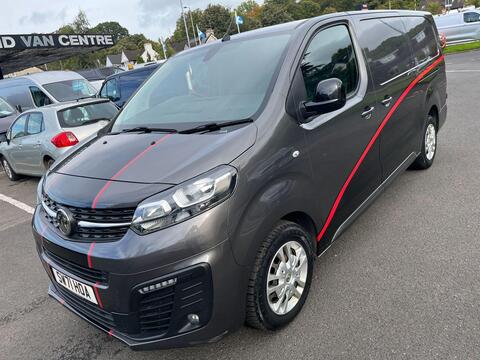 Vauxhall Vivaro Panel Van 2.0 Turbo D 3100 Sportive L2 H1 Euro 6 (s/s) 5dr