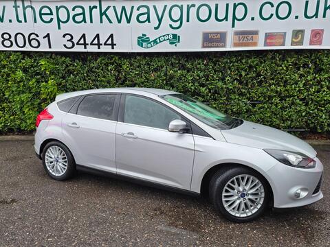 Ford Focus Hatchback 1.0T EcoBoost Zetec Euro 5 (s/s) 5dr