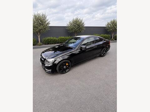2015 Mercedes C Class, photograph 2