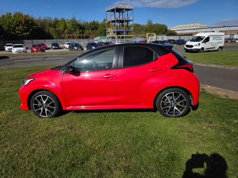 Toyota Yaris Hatchback 1.5 VVT-h Launch Edition E-CVT Euro 6 (s/s) 5dr