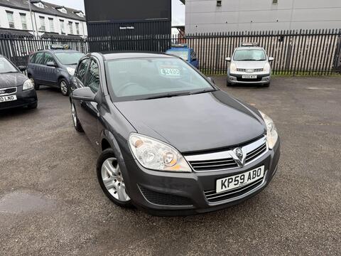 Vauxhall Astra Hatchback 1.6i 16v Club 5dr