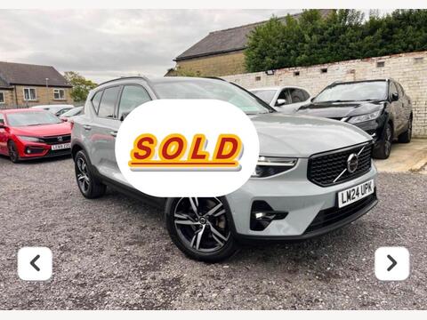 Volvo XC40 SUV 2.0 B3 MHEV Plus Dark DCT Auto Euro 6 (s/s) 5dr