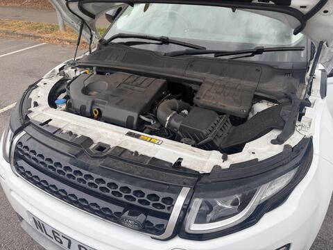 2018 Land Rover Range Rover Evoque, photograph 4