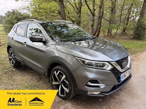 Nissan Qashqai SUV 1.2 DIG-T Tekna Euro 6 (s/s) 5dr