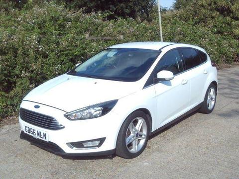 Ford Focus Hatchback 1.0T EcoBoost Titanium Euro 6 (s/s) 5dr