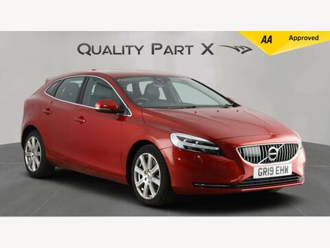 Volvo V40 Hatchback 1.5 T3 Inscription Edition Auto Euro 6 (s/s) 5dr