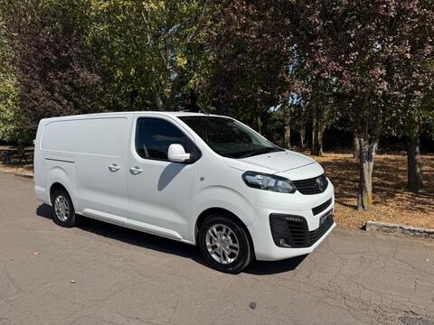 Vauxhall Vivaro Panel Van 1.5 Turbo D 2900 Sportive L2 H1 Euro 6 (s/s) 5dr
