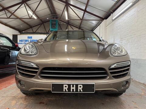 Porsche Cayenne SUV 3.0 TD V6 Tiptronic 4WD Euro 5 (s/s) 5dr