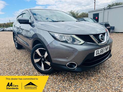 Nissan Qashqai SUV 1.2 DIG-T N-Connecta XTRON 2WD Euro 6 (s/s) 5dr