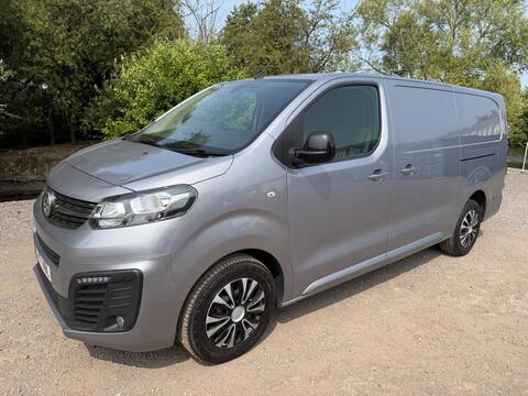 Vauxhall Vivaro Panel Van 2.0 Turbo D 3100 Sportive L2 H1 Euro 6 (s/s) 5dr