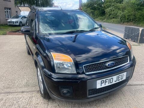 Ford Fusion Hatchback 1.6 Titanium 5dr