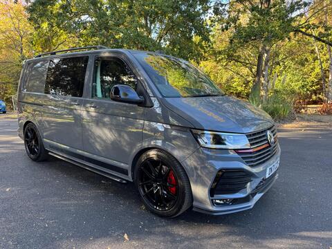 Volkswagen Transporter Combi Van 2.0 BiTDI T32 Sportline Black Edition Kombi DSG FWD SWB Euro 6 (s/s) 5dr