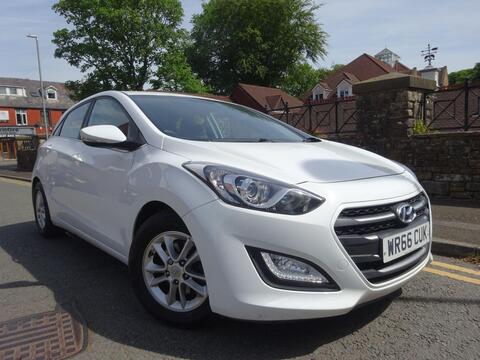 Hyundai i30 Hatchback 1.6 CRDi Blue Drive SE Nav Euro 6 (s/s) 5dr