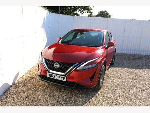 Nissan Qashqai SUV 1.3 DIG-T MHEV Acenta Premium Euro 6 (s/s) 5dr