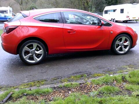 Vauxhall Astra GTC Coupe 2.0 CDTi SRi Euro 5 (s/s) 3dr