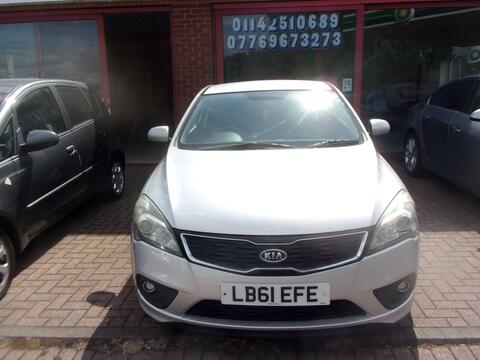 Kia ProCeed Hatchback 1.6 CRDi EcoDynamics 2 Euro 5 (s/s) 3dr