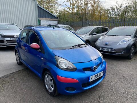 Toyota AYGO Hatchback 1.0 VVT-i Blue Euro 4 5dr