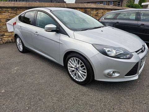 Ford Focus Hatchback 1.0T EcoBoost Zetec Euro 5 (s/s) 5dr