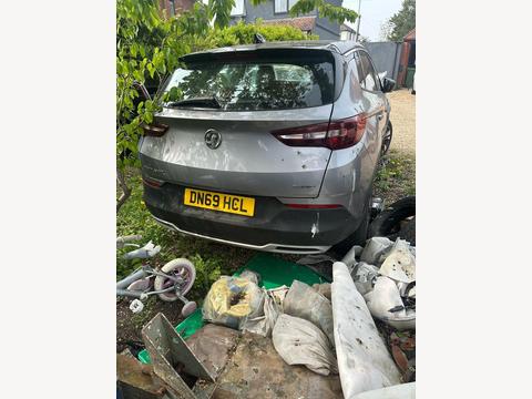 Vauxhall Grandland X SUV 1.2 Turbo Sport Nav Euro 6 (s/s) 5dr