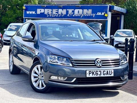 Volkswagen Passat Saloon 2.0 TDI BlueMotion Tech Highline DSG Euro 5 (s/s) 4dr