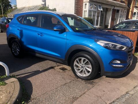 Hyundai TUCSON SUV 2.0 CRDi SE Nav Auto 4WD Euro 6 5dr