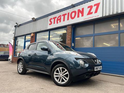 Nissan Juke SUV 1.6 Acenta Premium Euro 5 (s/s) 5dr