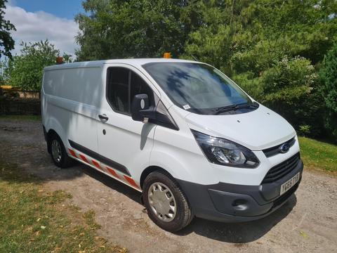 Ford Transit Custom Panel Van 2.2 TDCi 290 ECOnetic L1 H1 5dr