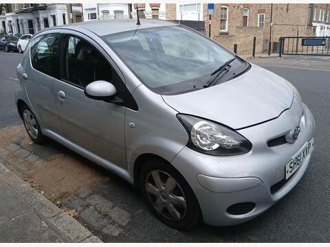 Toyota AYGO Hatchback 1.0 VVT-i Ice Euro 5 5dr