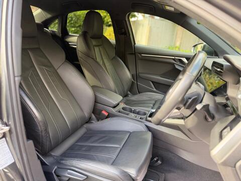 Audi A3 Saloon 1.5 TFSI 35 S line S Tronic Euro 6 (s/s) 4dr