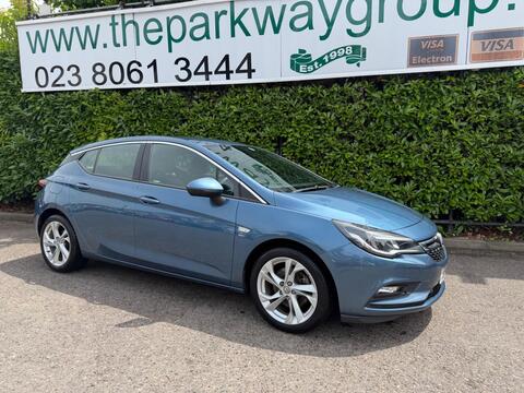 Vauxhall Astra Hatchback 1.6 CDTi BlueInjection SRi Euro 6 (s/s) 5dr