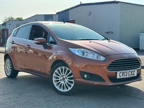 Ford Fiesta Hatchback 1.5 TDCi Titanium Euro 5 5dr