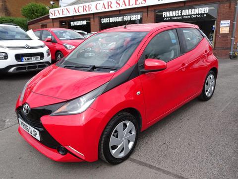 Toyota AYGO Hatchback 1.0 VVT-i x-play Euro 6 5dr