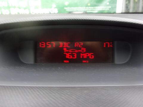 Peugeot 308 Hatchback 1.6 HDi S 5dr