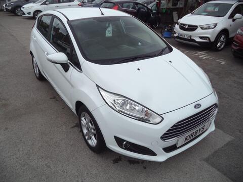 Ford Fiesta Hatchback 1.0T EcoBoost Zetec Euro 6 (s/s) 5dr