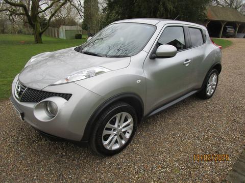 Nissan Juke SUV 1.6 Acenta Premium Euro 5 (s/s) 5dr