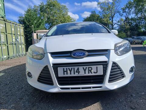 Ford Focus Hatchback 1.0T EcoBoost Zetec Navigator Euro 5 (s/s) 5dr