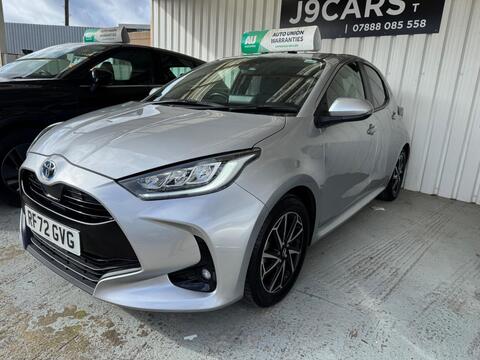 Toyota Yaris Hatchback 1.5 VVT-h Design E-CVT Euro 6 (s/s) 5dr