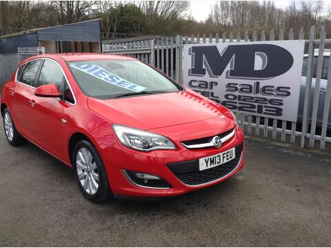 Vauxhall Astra Hatchback 2.0 CDTi ecoFLEX Elite Euro 5 (s/s) 5dr