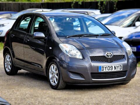 Toyota Yaris Hatchback 1.33 Dual VVT-i TR Euro 4 (s/s) 5dr