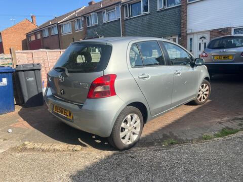 Toyota Yaris Hatchback 1.3 VVT-i TR 5dr