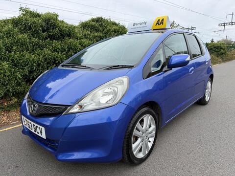Honda Jazz Hatchback 1.4 i-VTEC ES Plus Euro 5 5dr