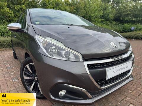Peugeot 208 Hatchback 1.2 PureTech Tech Edition Euro 6 (s/s) 5dr
