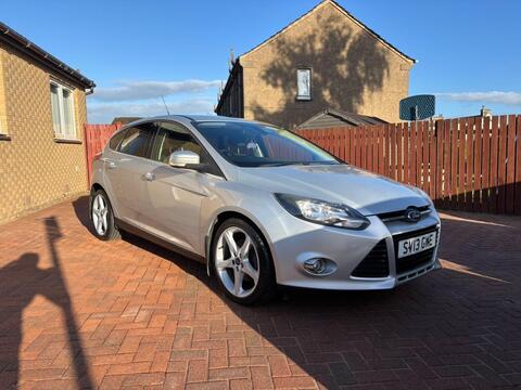 Ford Focus Hatchback 1.6T EcoBoost Titanium Euro 5 (s/s) 5dr