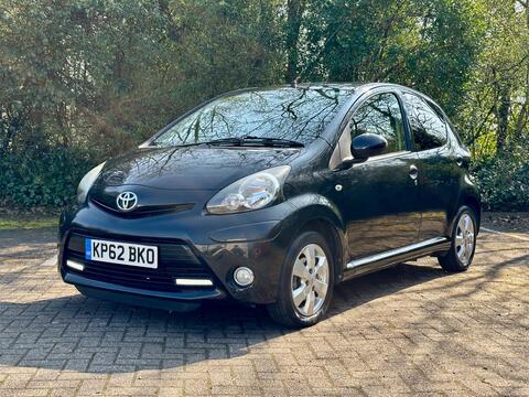 Toyota AYGO Hatchback 1.0 VVT-i Fire Euro 5 5dr