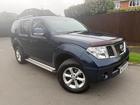 Nissan Pathfinder SUV 2.5 dCi California Sports Adventure 5dr